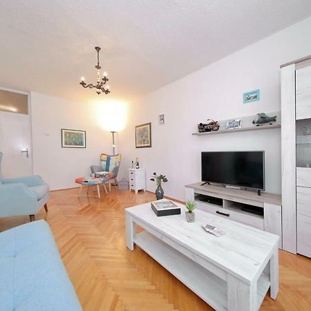 Apartman Lana In City Centre With Garage Zadar Extérieur photo