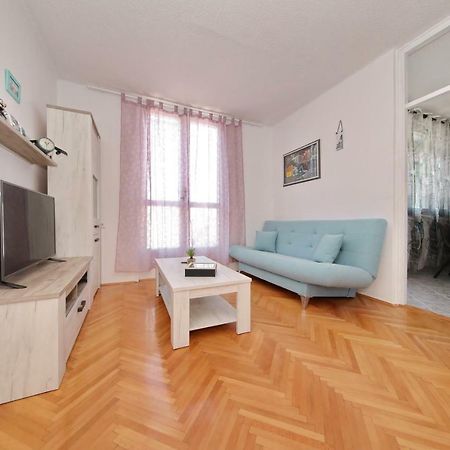 Apartman Lana In City Centre With Garage Zadar Extérieur photo