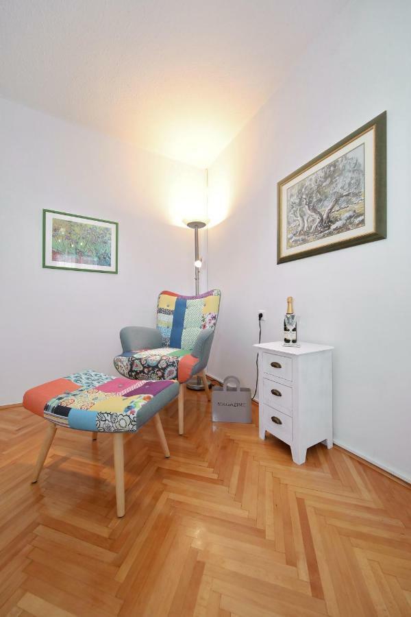 Apartman Lana In City Centre With Garage Zadar Extérieur photo