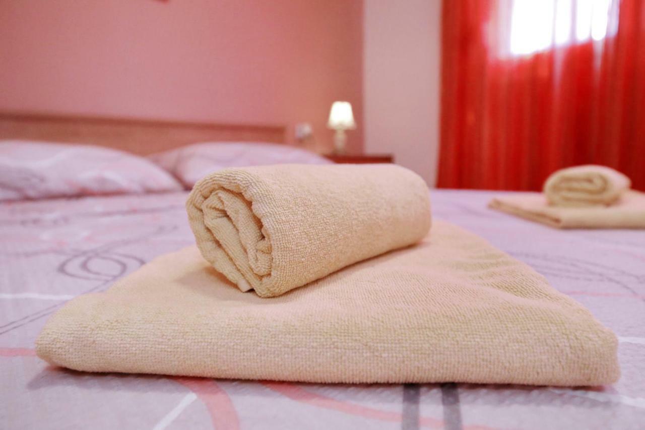 Apartman Lana In City Centre With Garage Zadar Extérieur photo